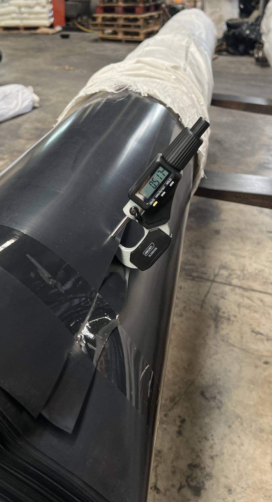 Báo giá tham khảo màng chống thấm HDPE (bạt nhựa HDPE) tại Minh Quý Group