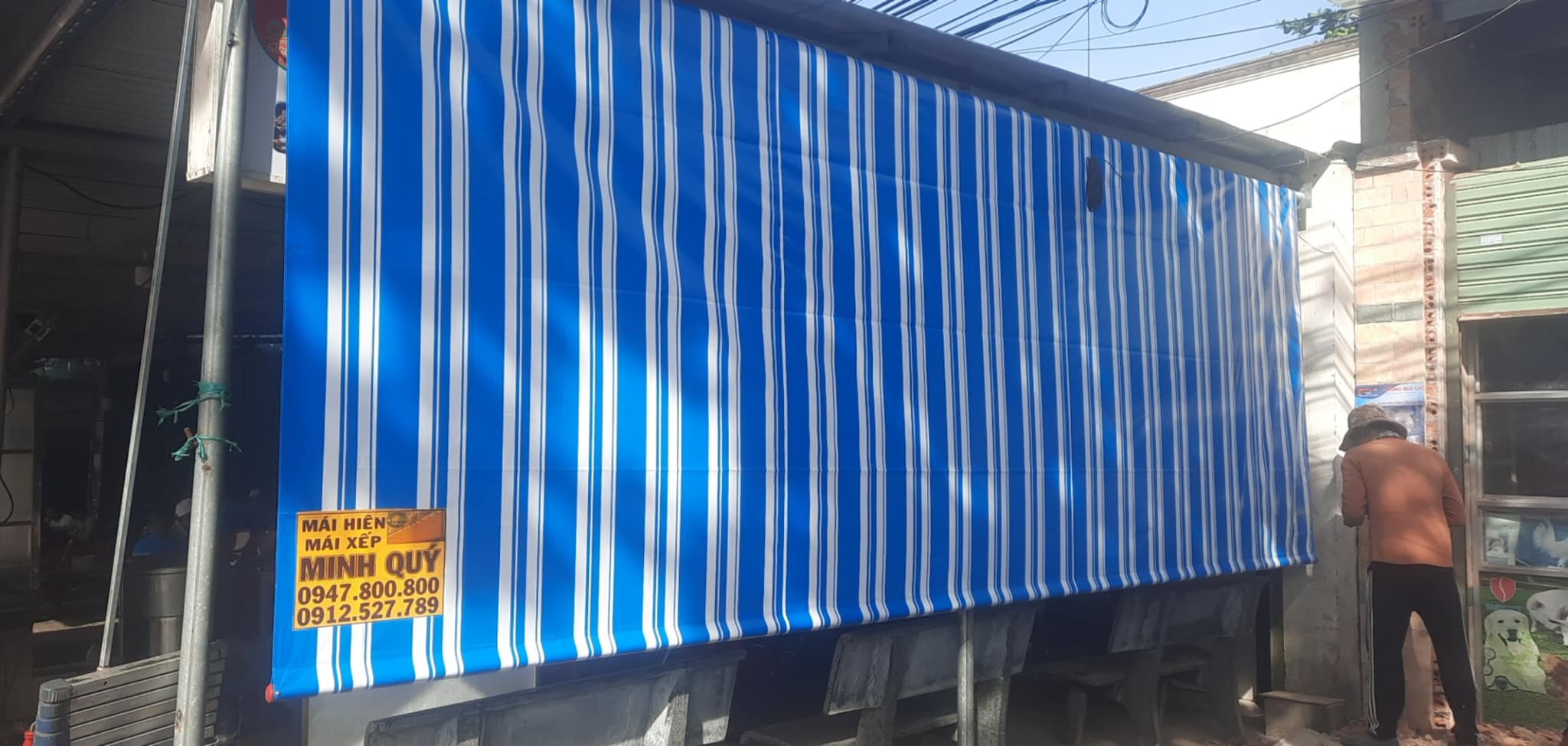 Bạt che nắng mưa